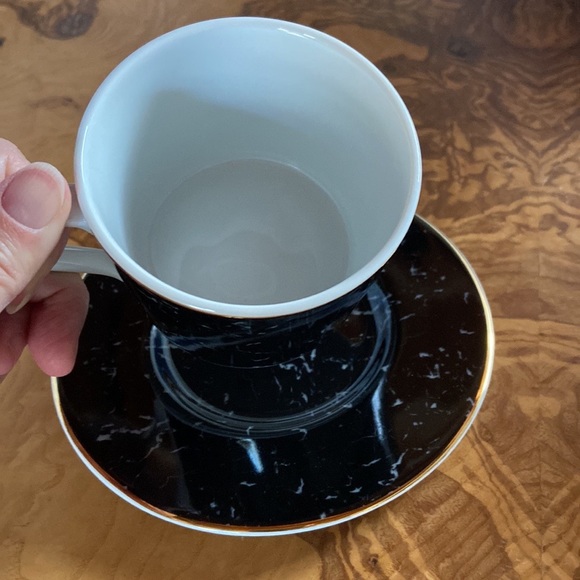 BLUE PHEASANT
24 Piece Porcelain Tableware Set - Picture 3 of 6